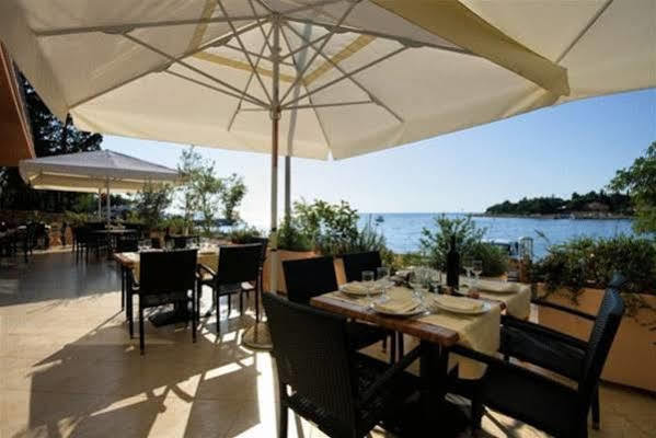 Hotel Zlatna Vala Umag Eksteriør billede