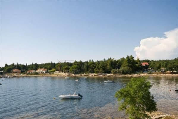 Hotel Zlatna Vala Umag Eksteriør billede
